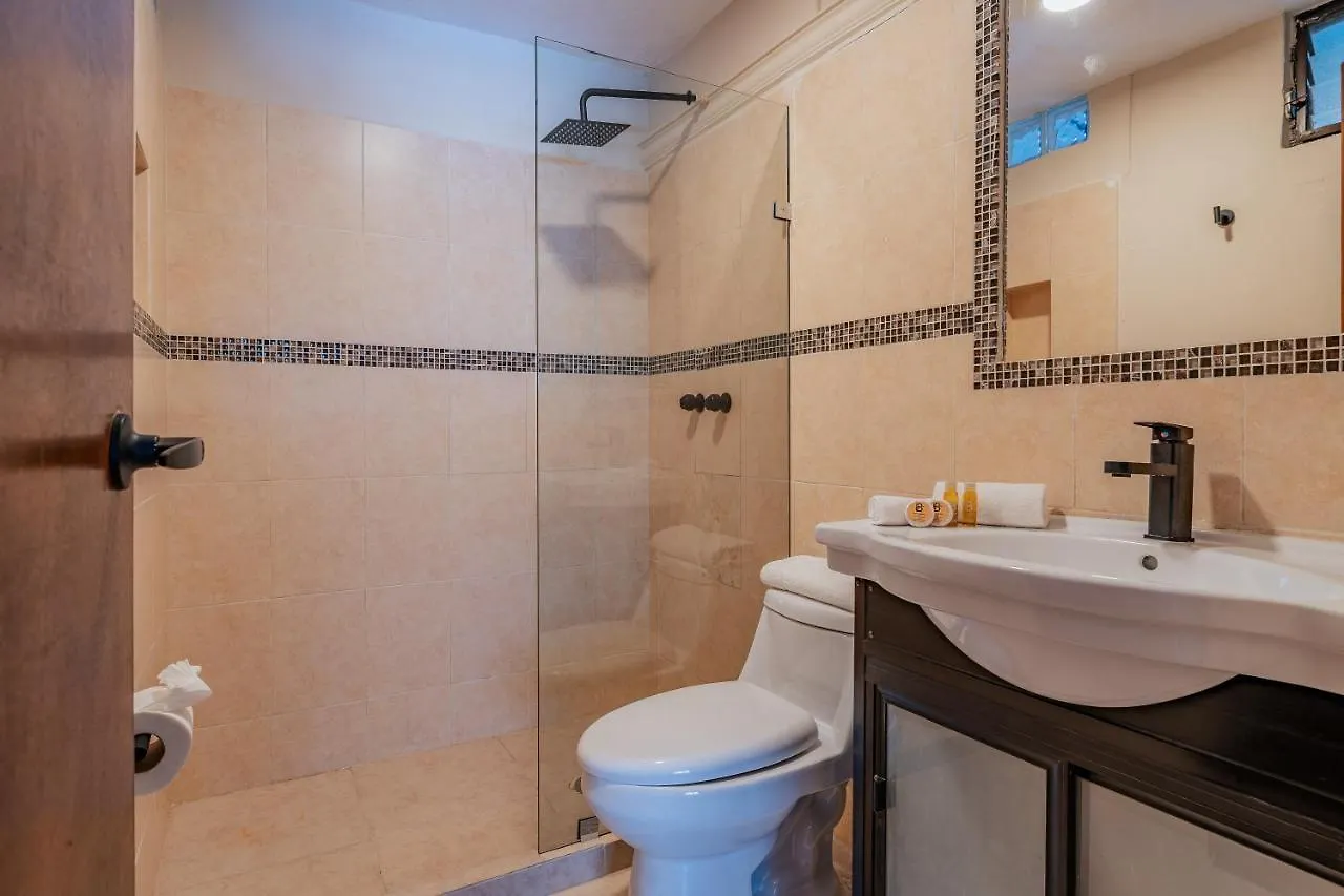 ****  Hotel Brisas 5A Av, Playa Del Carmen Mexico