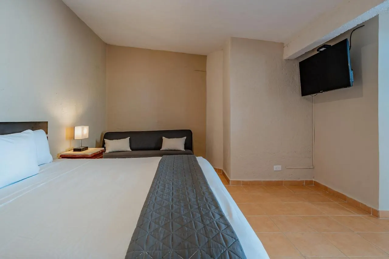 Hotel Brisas 5A Av, Playa Del Carmen