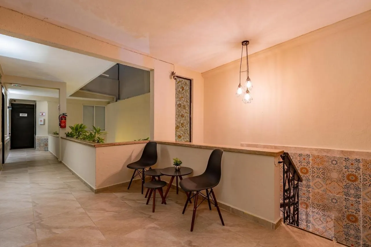 ****  Hotel Brisas 5A Av, Playa Del Carmen Mexico